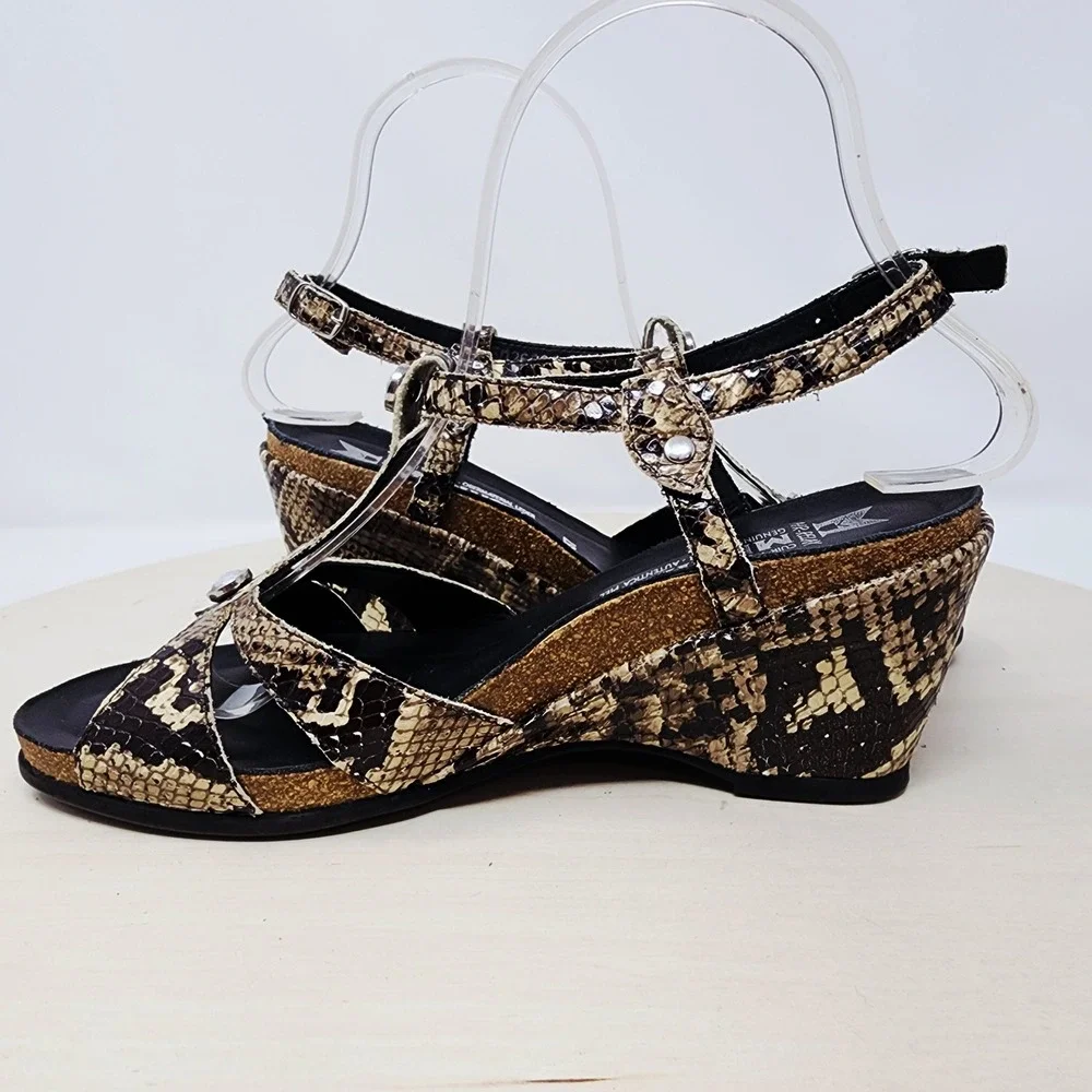 Mephisto Wedge Sandal US 7 Women Snake Print Leather Cork EU 37 Feminine T Strap